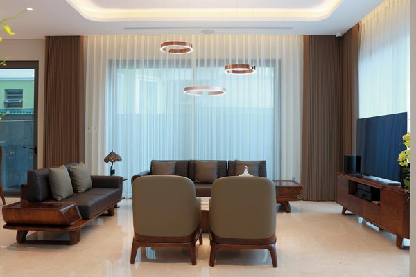 How Can Pet Ownership Impact Emotional Well-Being in the UK?